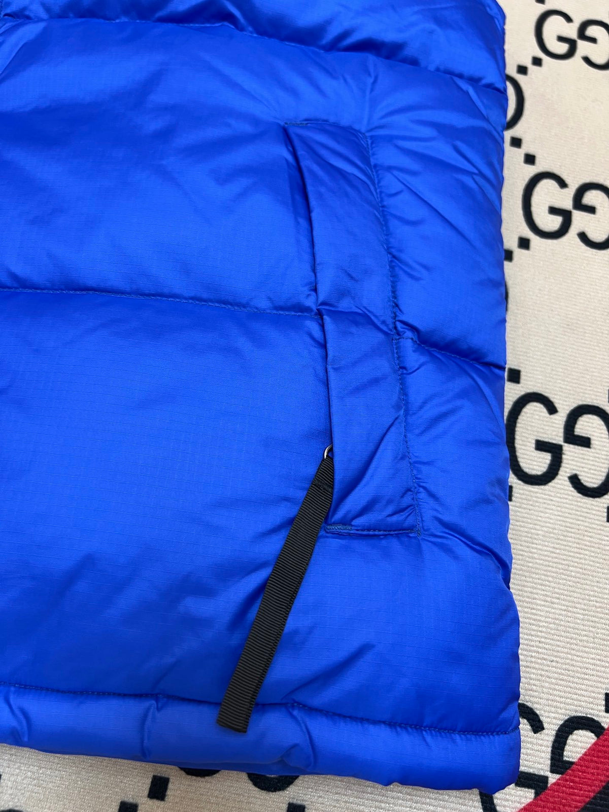 The North Face Royal Blue & Black Colorblock Puffer Vest