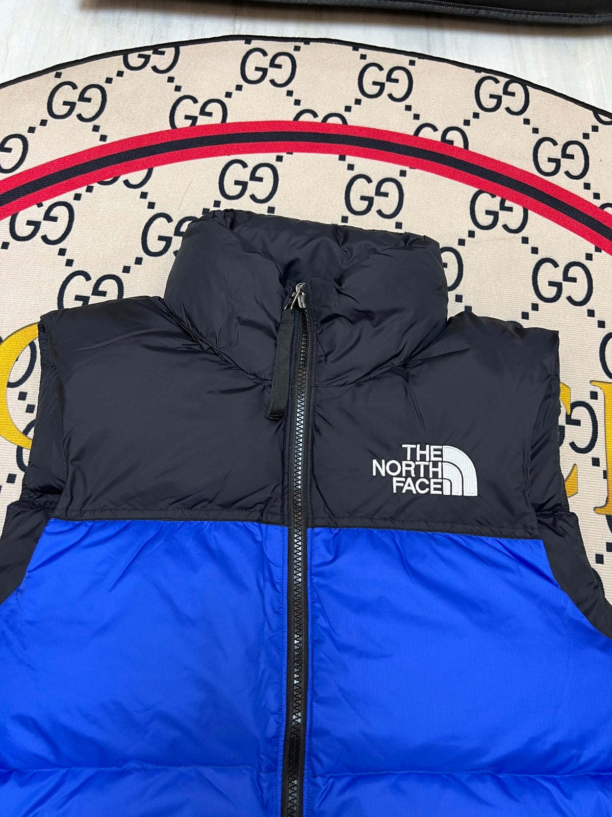 The North Face Royal Blue & Black Colorblock Puffer Vest