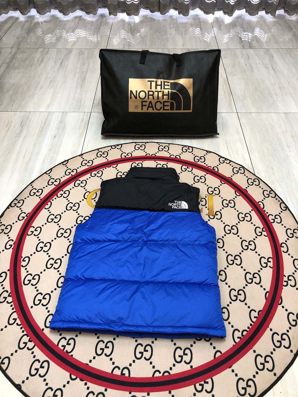 The North Face Royal Blue & Black Colorblock Puffer Vest
