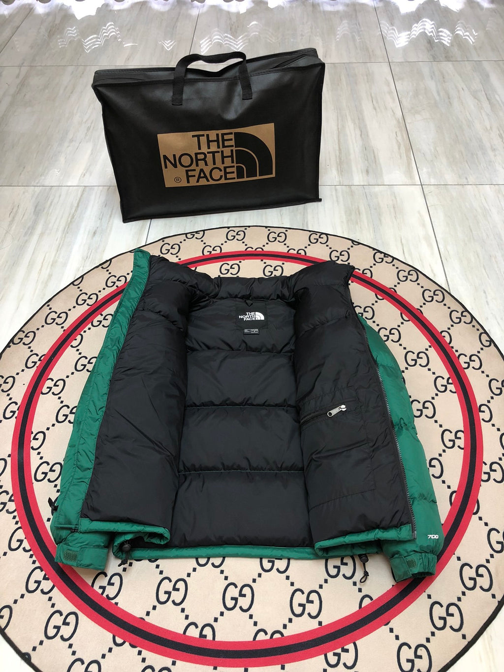 The North Face Green & Black Colorblock Puffer Jacket