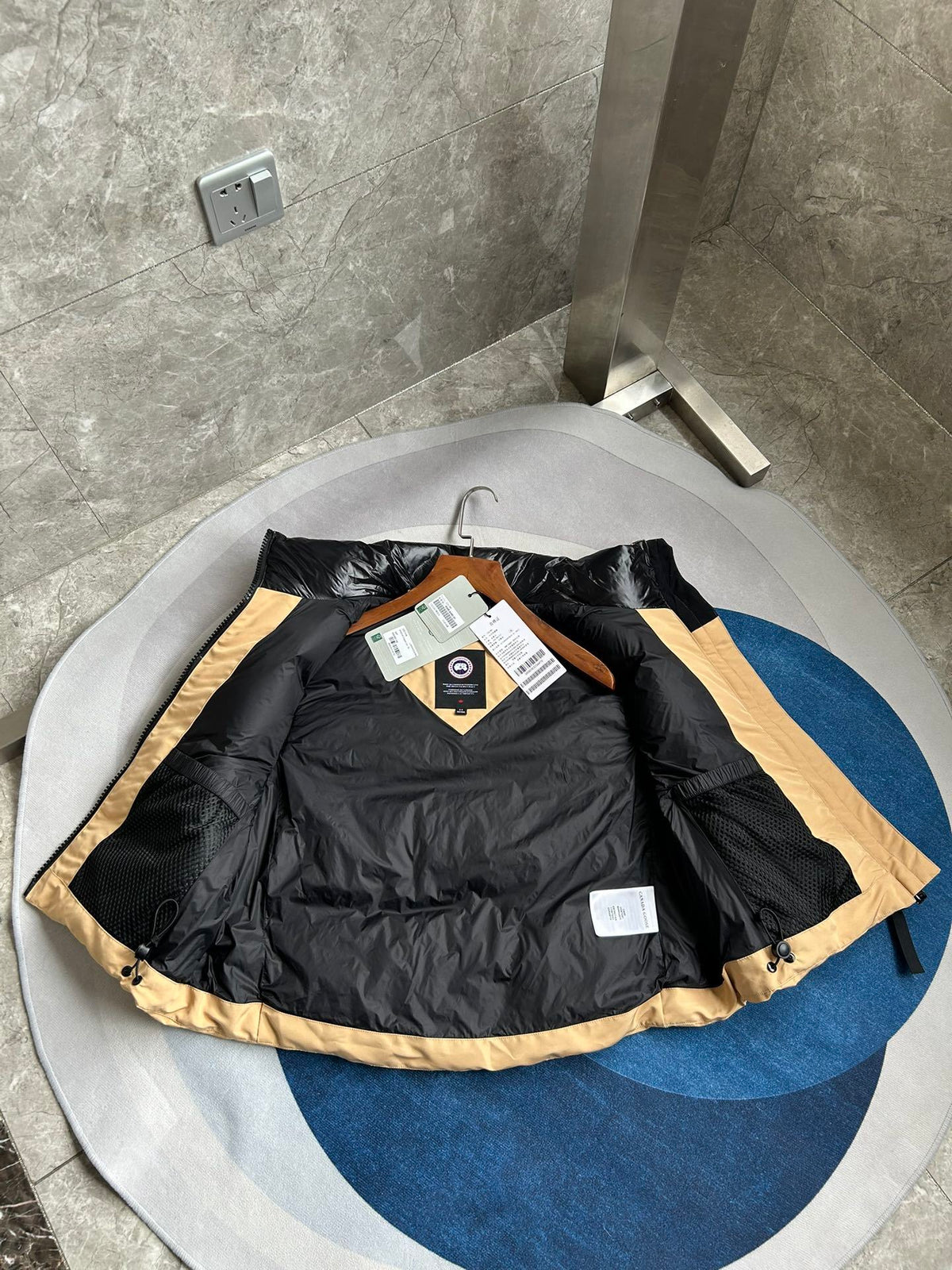 Canada Goose Sand Beige Black Badge Quilted Puffer Vest