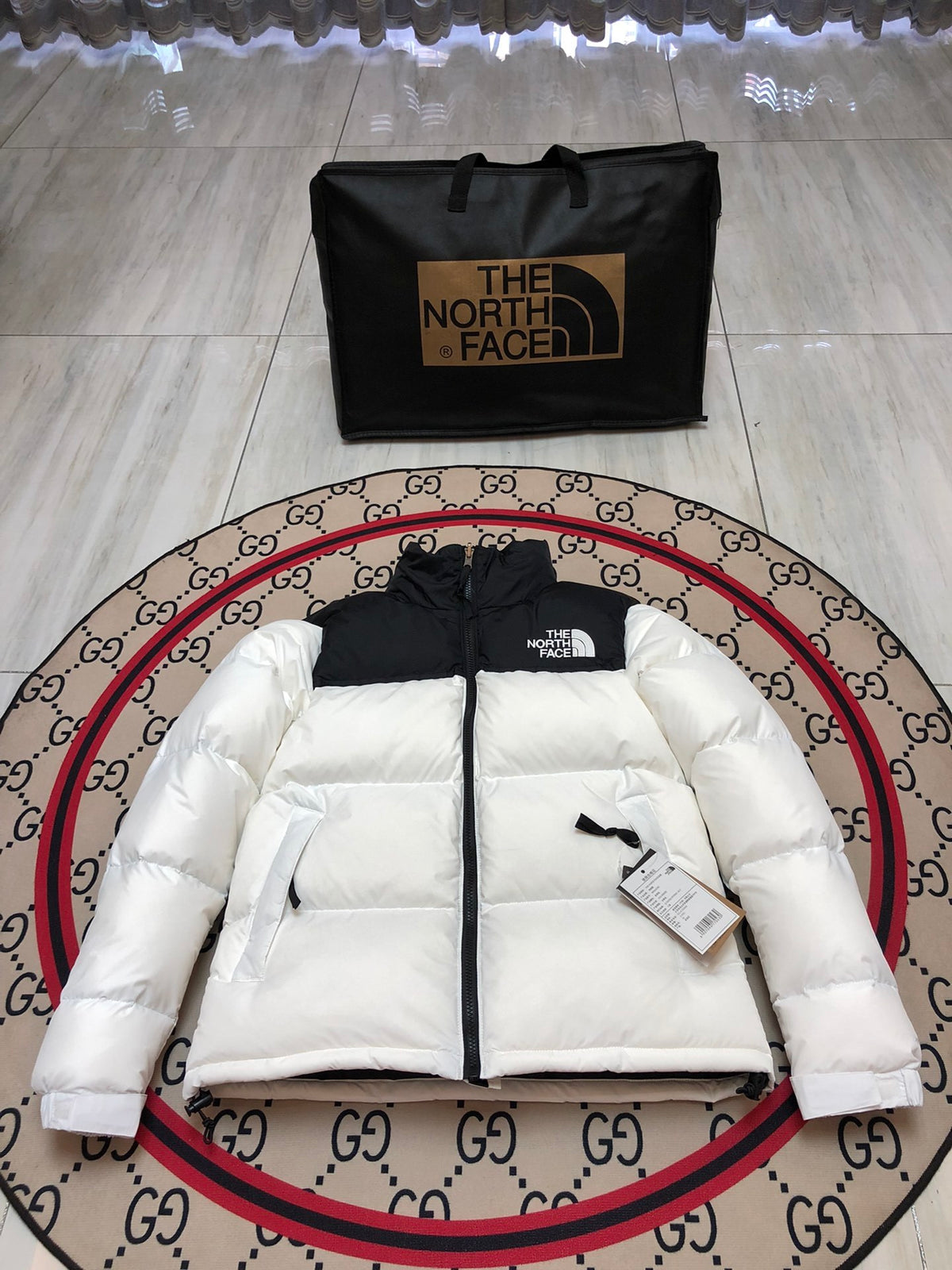The North Face White & Black Colorblock Puffer Jacket