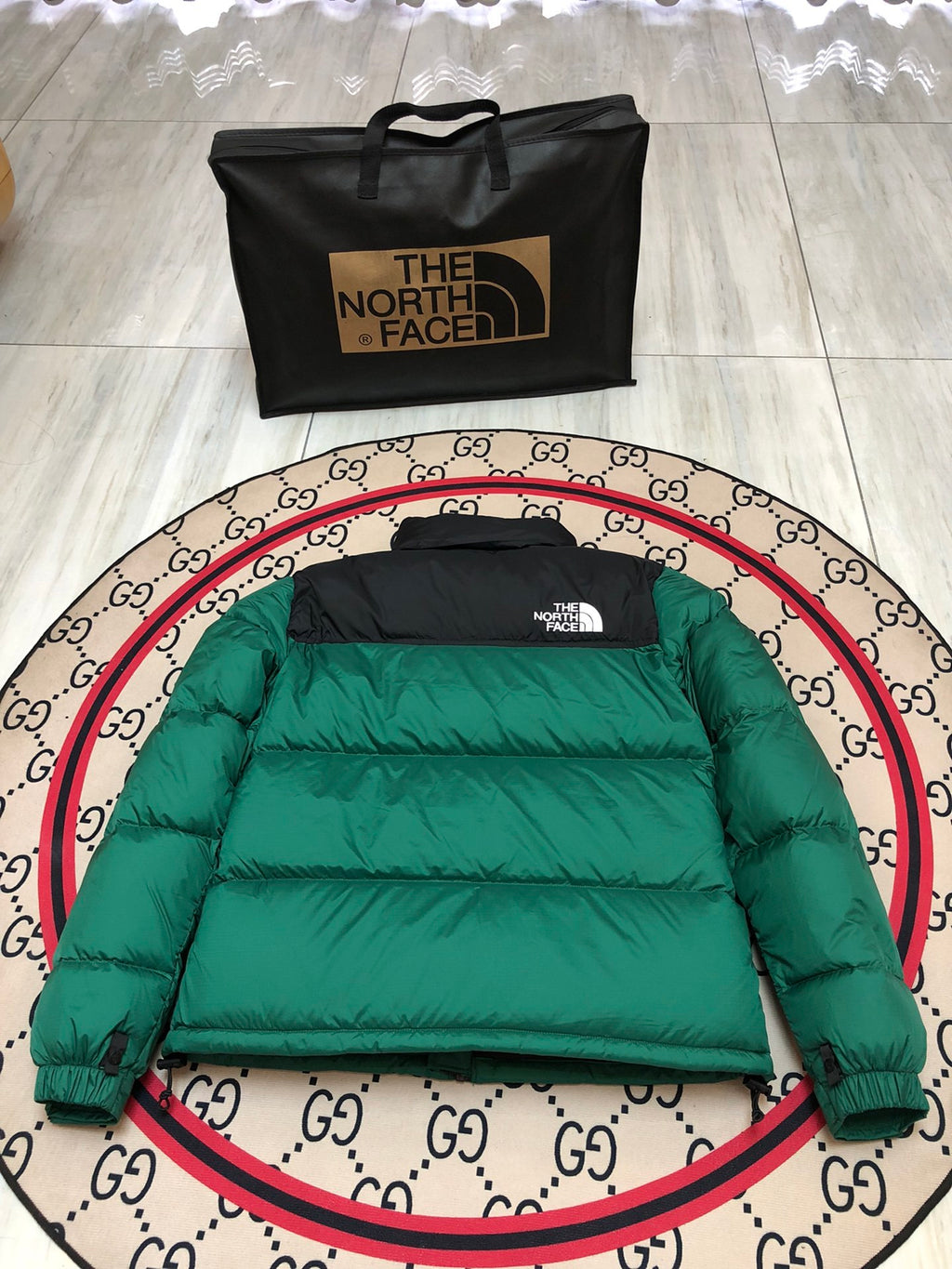 The North Face Green & Black Colorblock Puffer Jacket