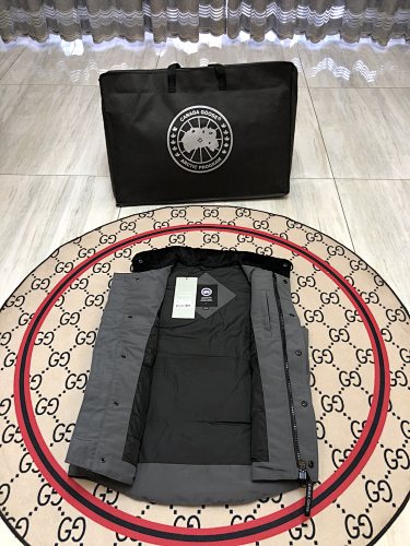 Canada Goose Gray Logo Patch Quilted Puffer Vest