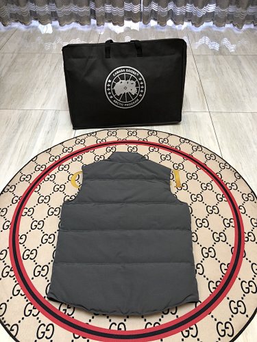 Canada Goose Gray Logo Patch Quilted Puffer Vest